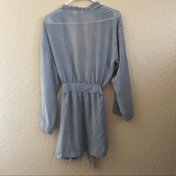 Victoria Secret Robe. - Picture 2 of 3